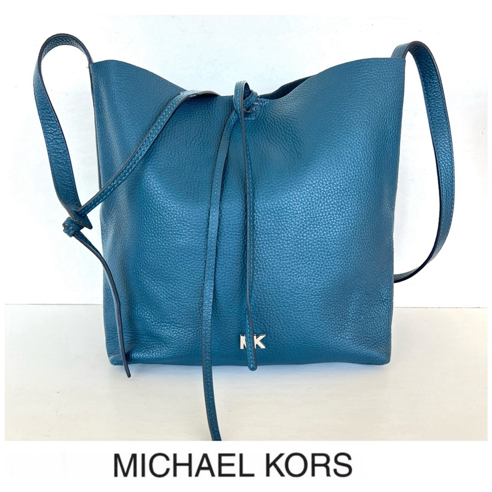 MICHAEL KORS Junie Blue Pebbled Leather Shoulder Bag Crossbody Messenger Bag